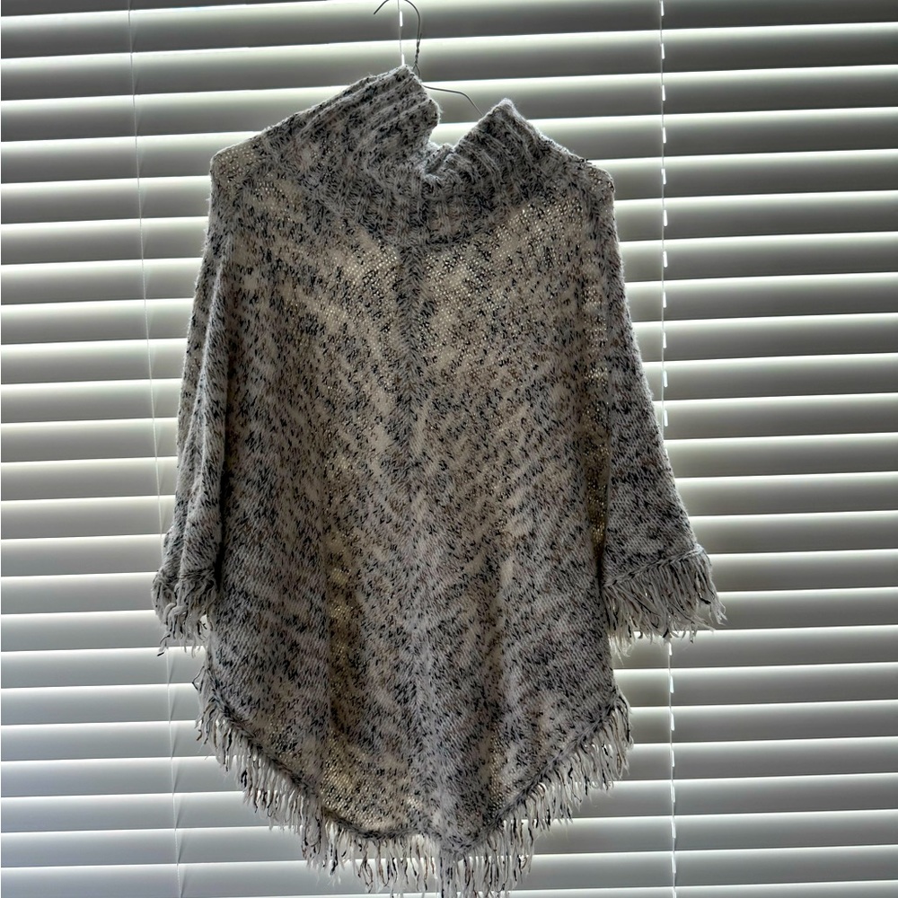 Kensie Poncho Knitted One Size Kensie knitted poncho